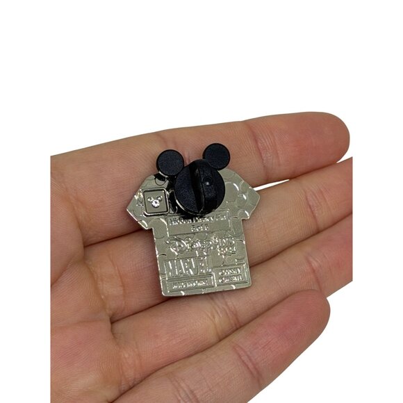WDW Wasp T-Shirt Pin Marvel Avengers Hidden Disney 2024 Mickey Trading Black - Picture 4 of 5